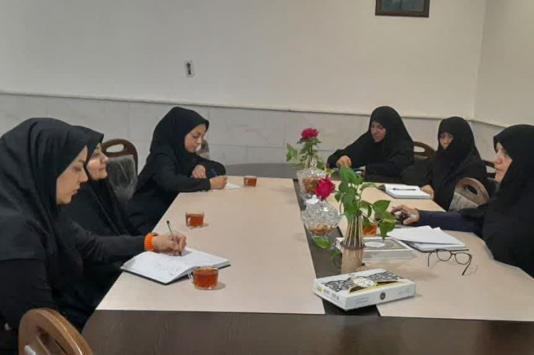 ضرورت بهره گیری از ظرفیت های جهاددانشگاهی استان سمنان در جهت توسعه و ترویج معارف دینی